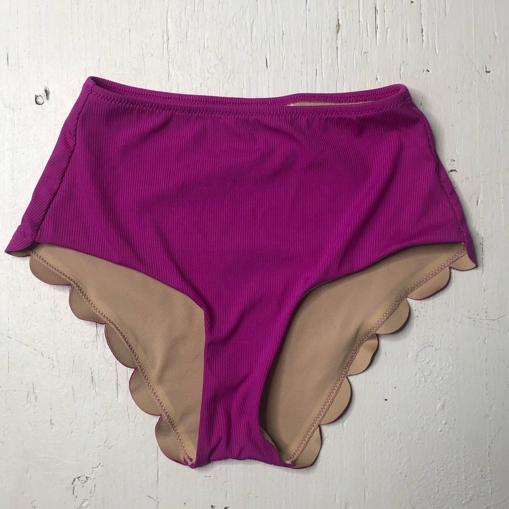 Vanilla/Beach Pink Scalloped Swimsuit Bottoms XS Ribbed Texture High Waist
